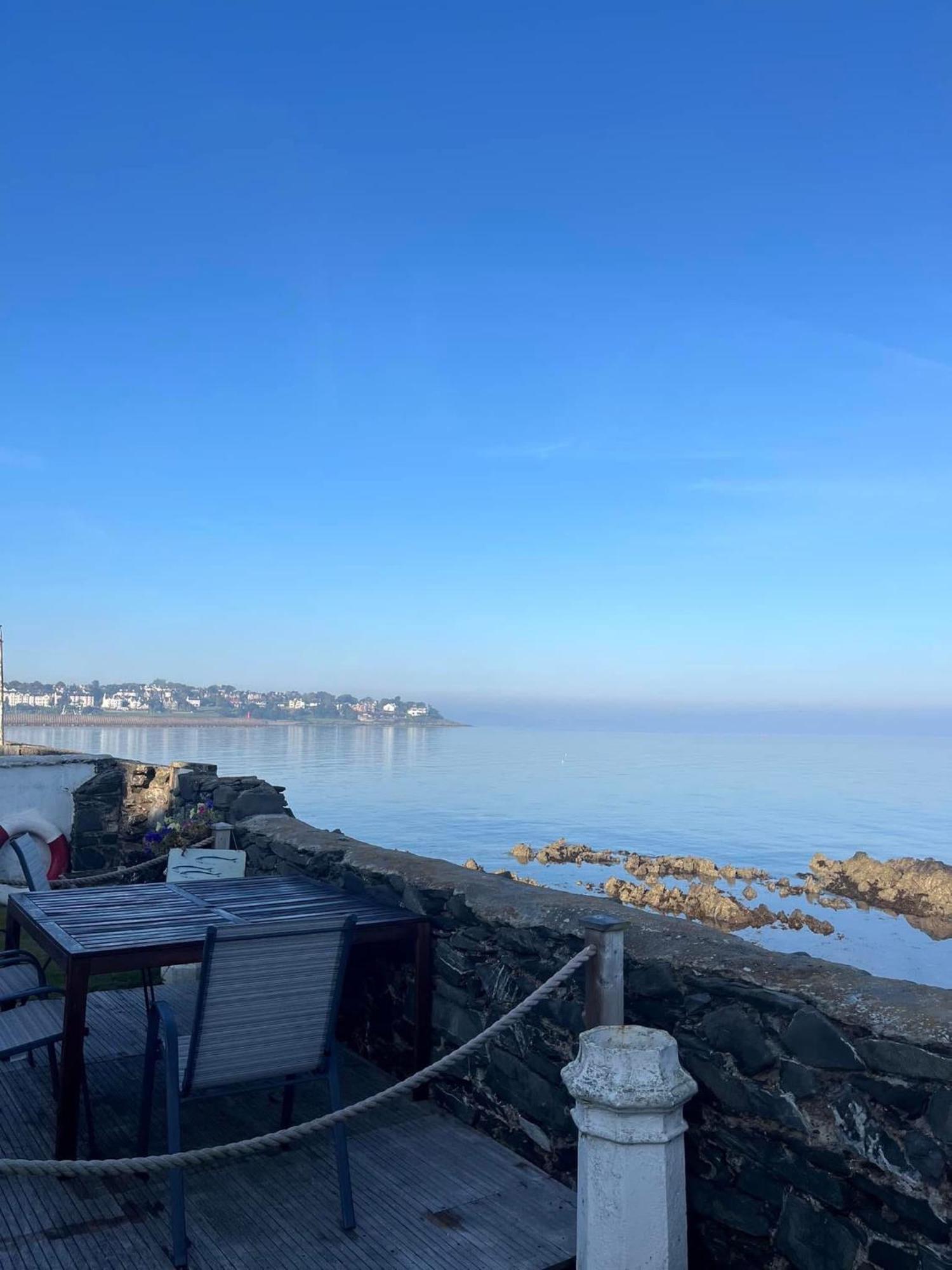 Splash Cottage Beach House With Sea Lapping Garden Bangor  Exterior foto